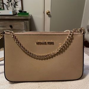 Micheal Kors crossbody